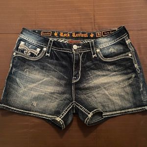 Rock Revival Embellished Easy Short size 32